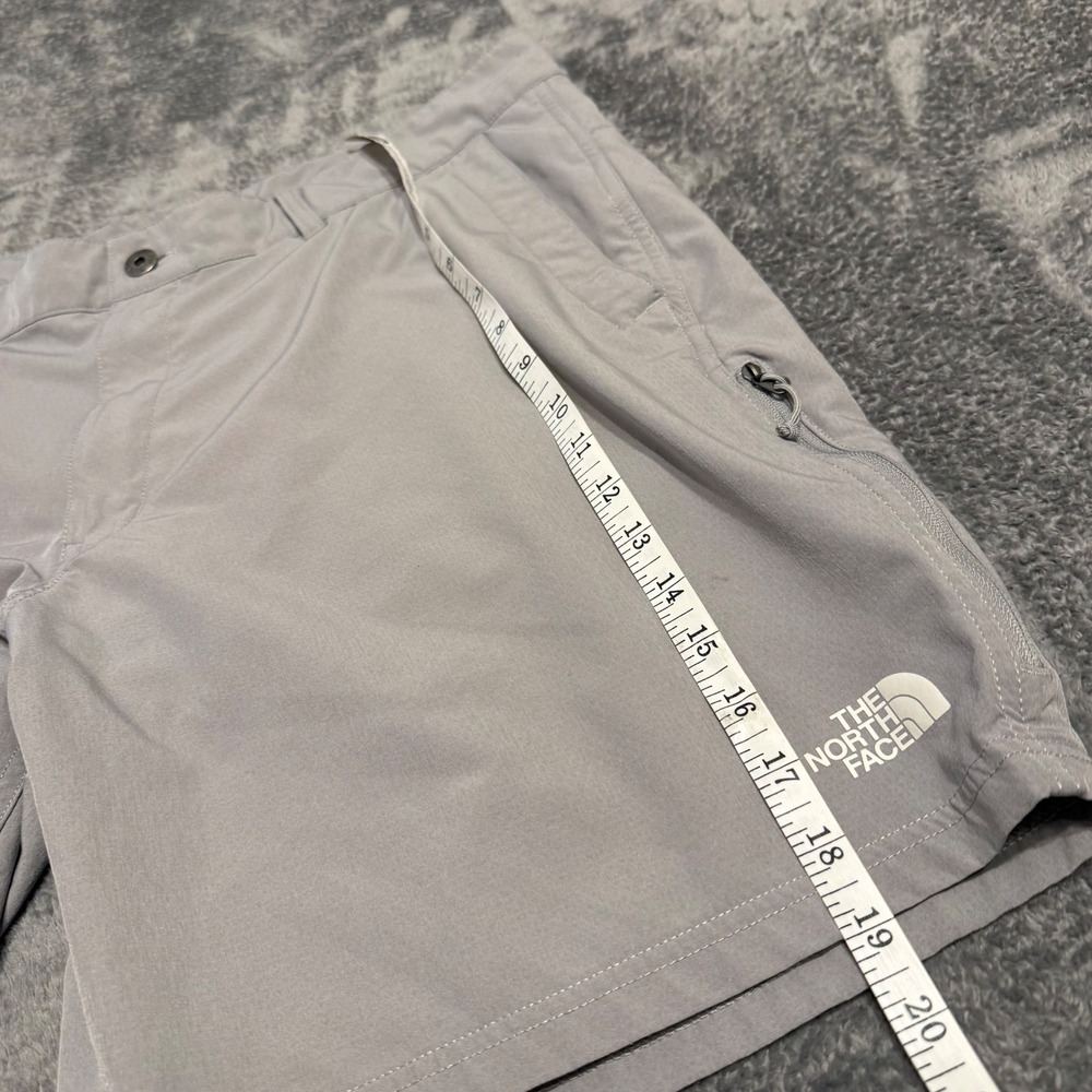 The North Face Mens Shorts Gray Lightweight Quick Dry Zip Pocket Size 40 - Picture 7 of 7